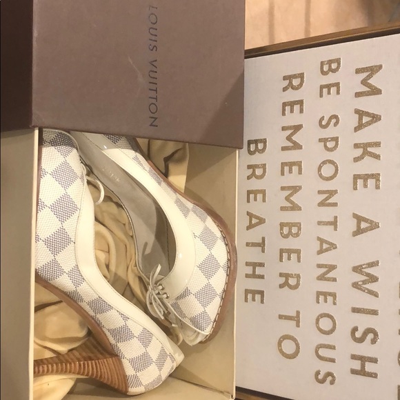 Louis Vuitton heels - Picture 4 of 4